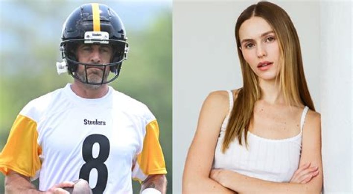
Aaron Rodgers Girlfriend List From Danica Patrick To Shailene Woodley 