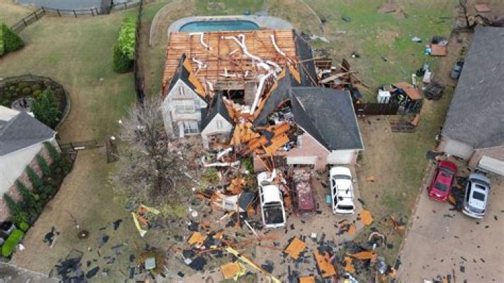 
Alabama Tornadoes Kill 6, Selma Suffers “Serious” Damage 