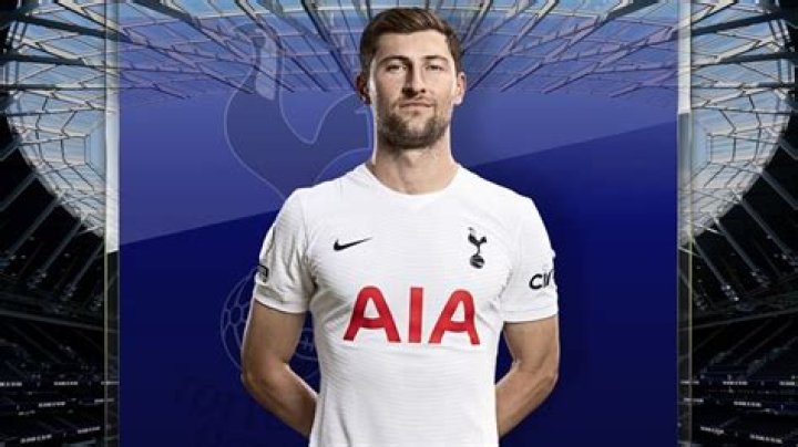 
Ben Davies Height, Weight, Net Worth, Age, Birthday, Wikipedia, Who, Nationality, Biography 