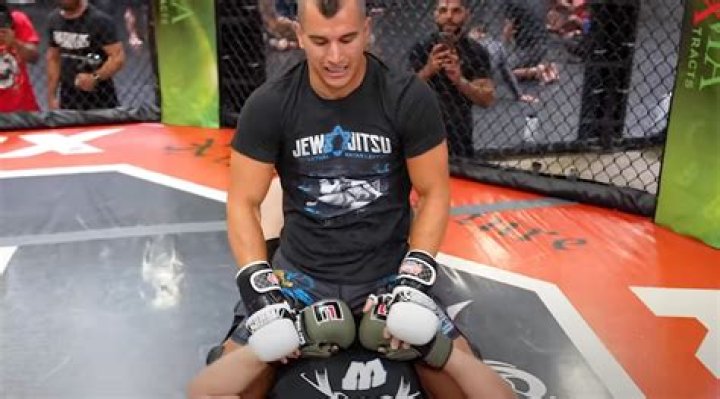 
Does Natan Levy Have Girlfriend? Meet The UFC Fighter On Instagram 