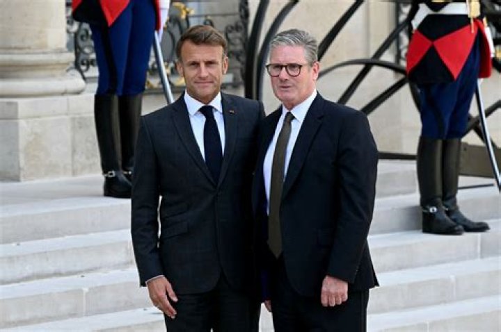 Emmanuel Macron Height, Weight, Net Worth, Age, Birthday, Wikipedia, Who, Nationality, Biography