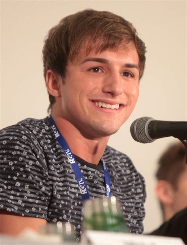Ethan Cruikshank Height, Weight, Net Worth, Age, Birthday, Wikipedia, Who, Nationality, Biography