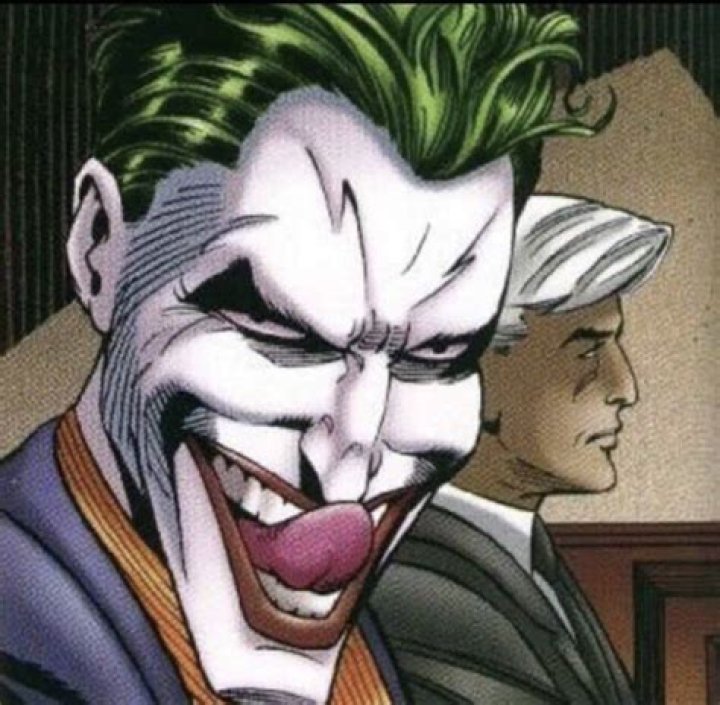 
Flashpoint: Lauren Cohan Is The Joker To Morgan’s Batman in New Fan Art 