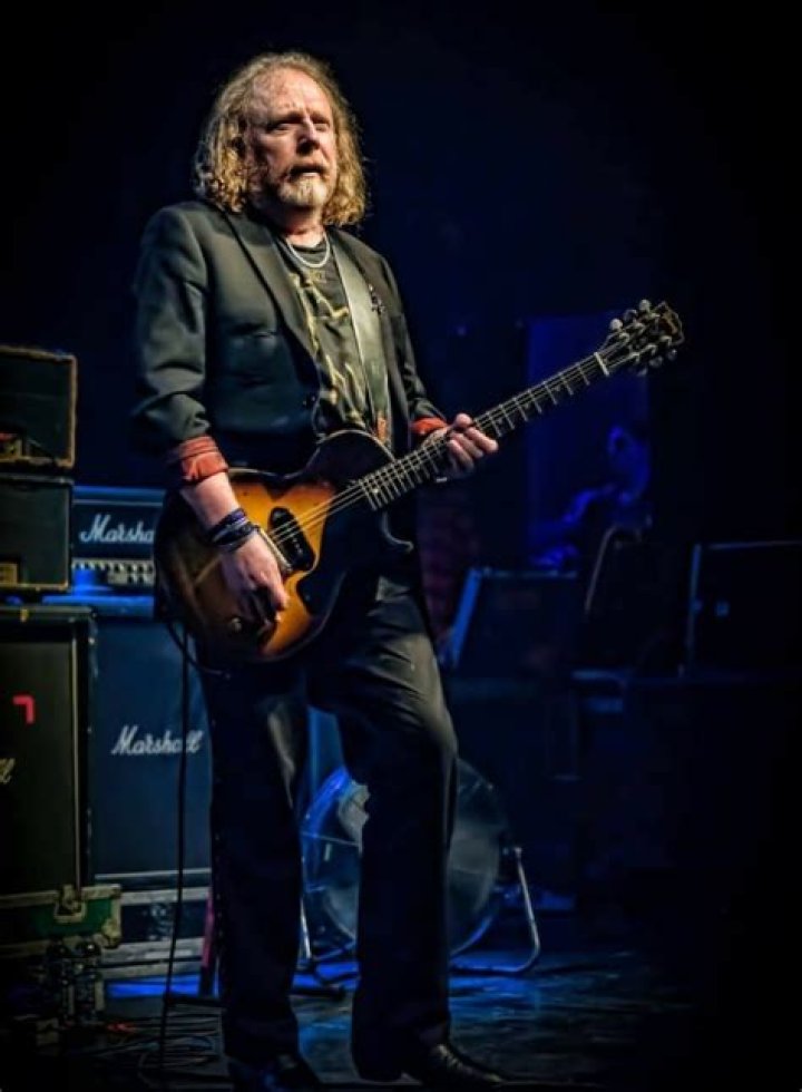 
Gord Lewis, Teenage Head Guitarist, found dead in Hamilton’s apartment, Son Arrested as Suspect 