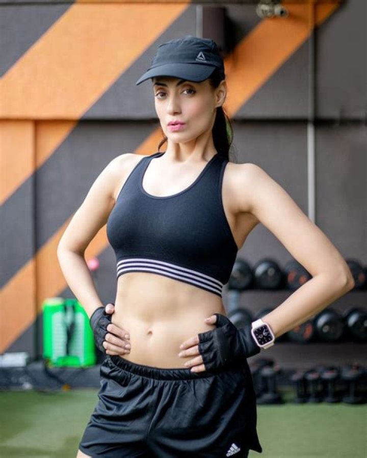 Gurleen Kaur Chopra Height, Weight, Net Worth, Age, Birthday, Wikipedia, Who, Instagram, Biography
