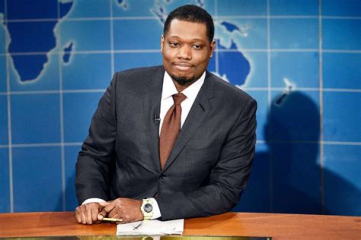 
Is Michael Che Gay? Age, Height, Net Worth 