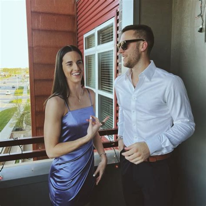 
Is Taila Santos Married To A Husband? Relationship And Boyfriend – Is She Gay? 