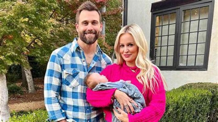 Is Valentine Thomas Married To Her Boyfriend? Net Worth and Family Update MUNA KHADGI JANUARY 27, 2022