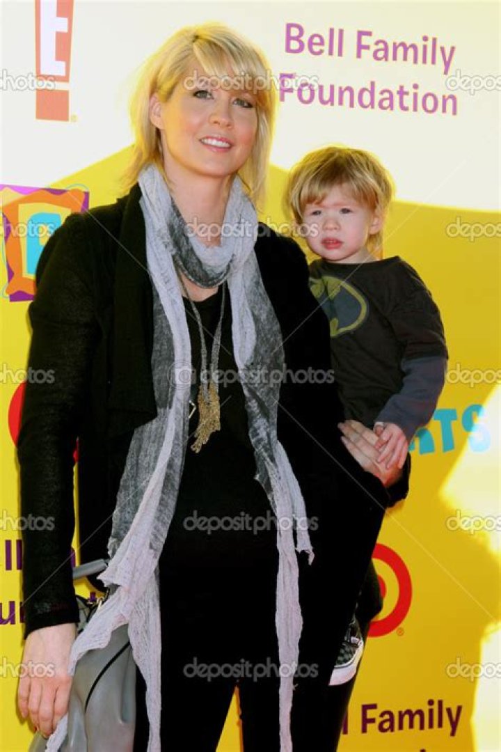 Jenna Elfman Husband Bodhi Elfman And Family With Two Sons