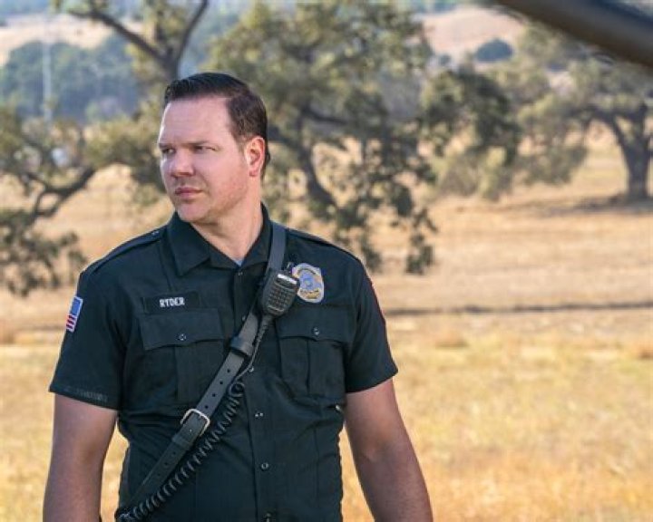 
Jim Parrack’s Biography: Height, Net Worth, Wife, Divorce 