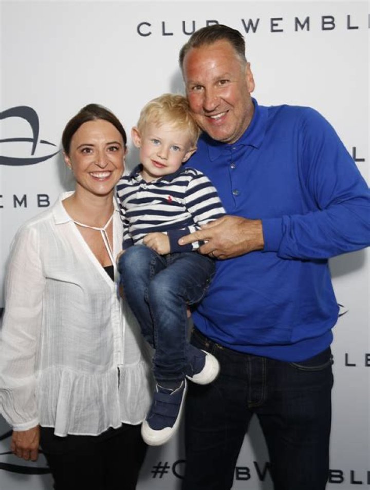 
Paul Merson Wife Kate Merson Age Difference, Here Are The Details About His Current Gambling Addiction 