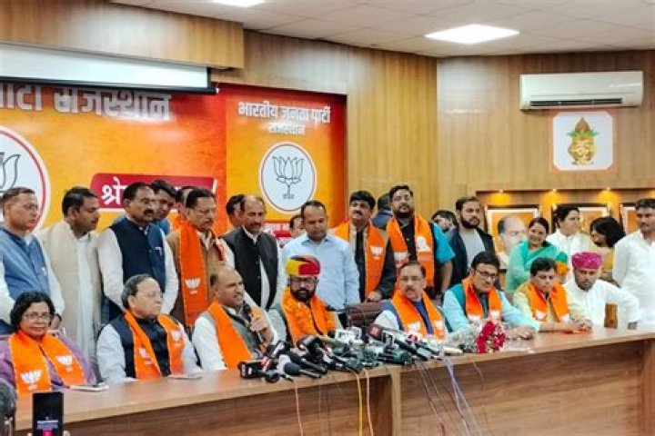 
Rajasthan: Congress MLAs, senior leaders to discuss new CM face on Sunday 