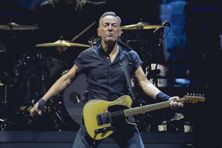 
Sam Ryan Springsteen Is Bruce Springsteen’s Son – Meet The Singer 
