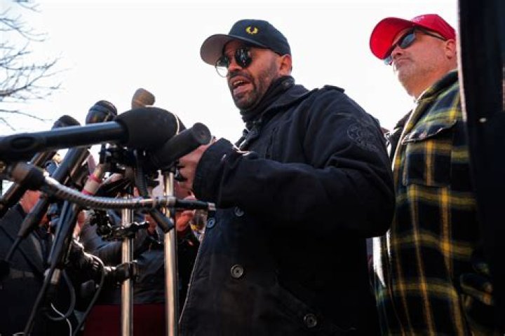 
Ted Cruz’s photo with Proud Boys leader Enrique Tarrio goes viral after seditious conspiracy conviction 