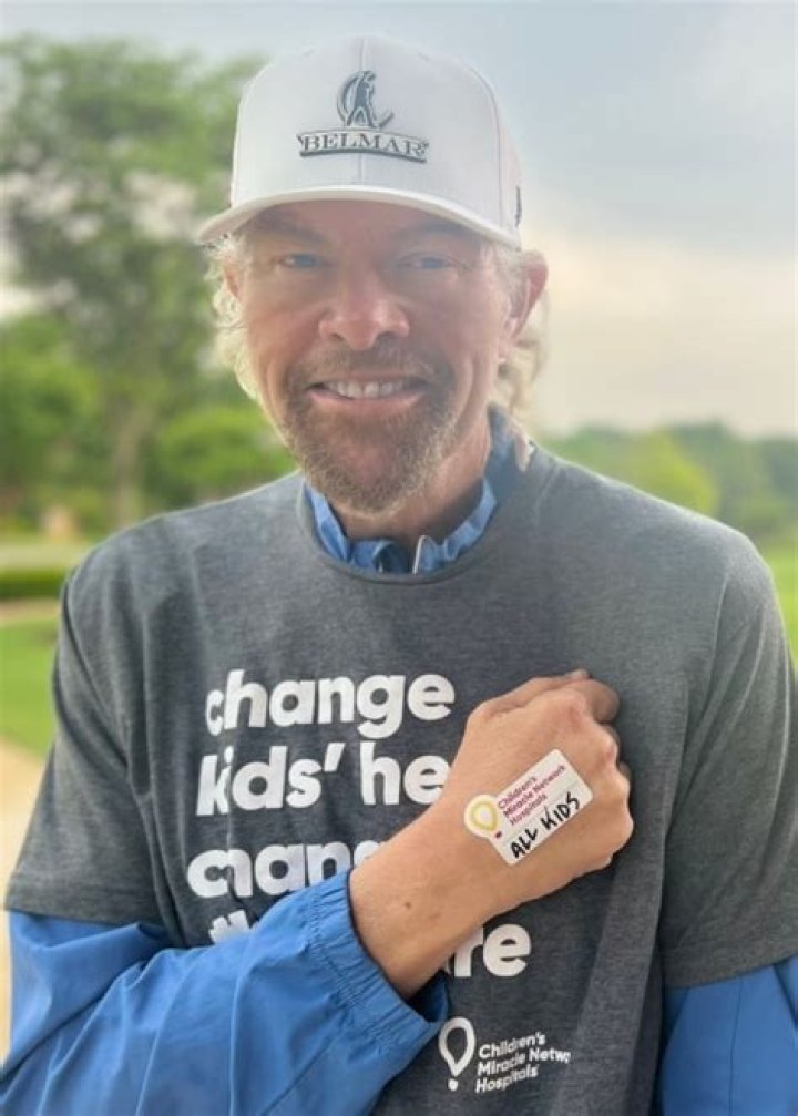 
Toby Engel Height, Weight, Net Worth, Age, Birthday, Wikipedia, Who, Nationality, Biography 