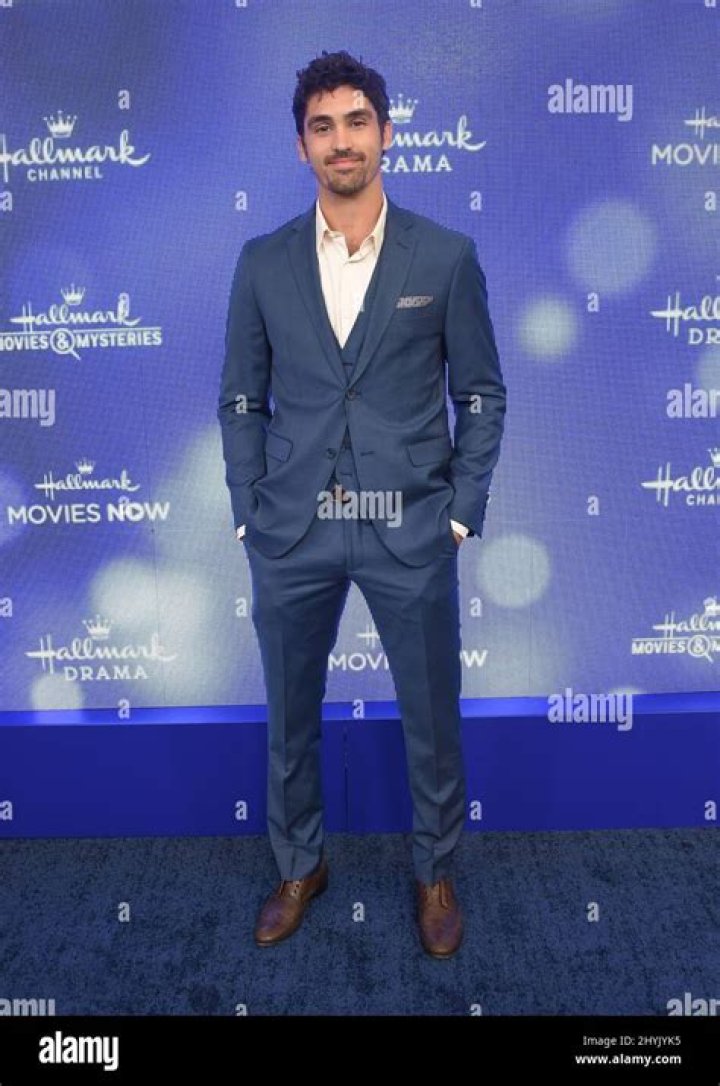 Tom Maden Height, Weight, Net Worth, Age, Birthday, Wikipedia, Who, Instagram, Biography