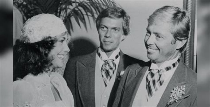 Where is Karen Carpenter’s husband Thomas James Burris today? His wiki, net worth, death, obituary, still alive