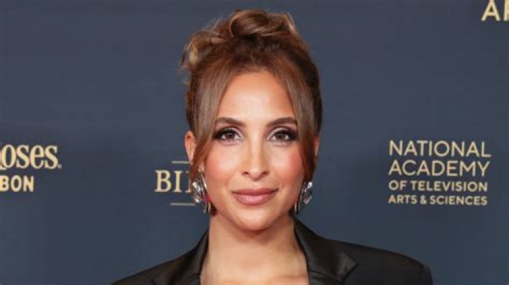 Who Is Amel Khalil? Age Wikipedia And Ethnicity Of Actress Discussed