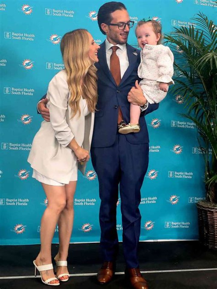 Who Is Chase Mcdaniel Wife? Singer Career and Family Life In Nutshell