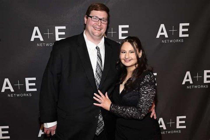 
Who Is Chasen Shreve Wife Shannon Kenney? Everything To Know About Their Married Life 