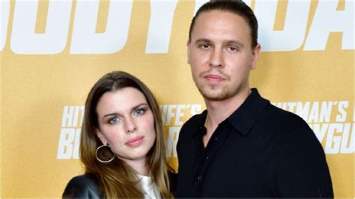 Who is Julia Fox’s Ex-husband Peter Artemiev and What is His Net Worth?
