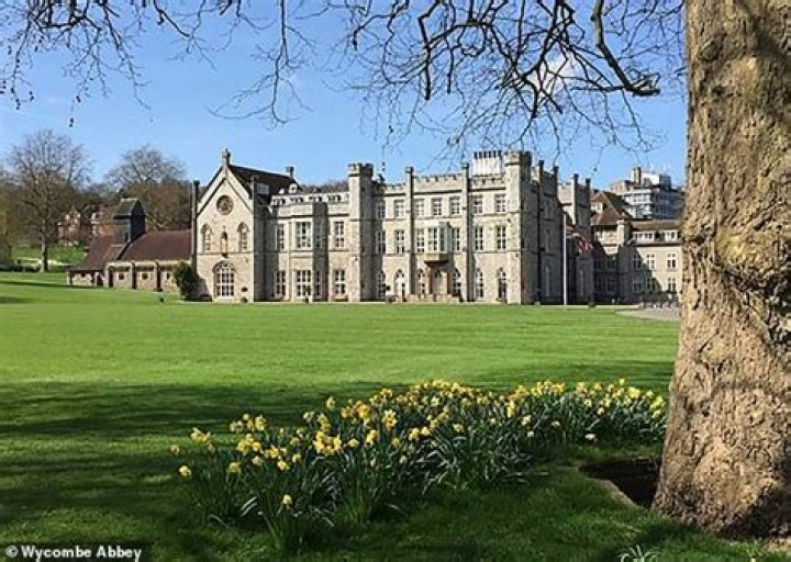 
Wycombe Abbey Suicide: Caitlyn Scott-Lee Found Dead, Family Saddened By Death 